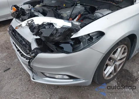 2018 Ford Fusion Hybrid Titanium from USA, damaged, VIN 3FA6P0RU5JR143495